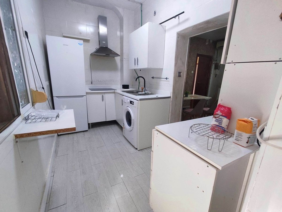 Se vende Apartamento Planta Media de 2 dormitorios en Costa Del Sol, Málaga, España