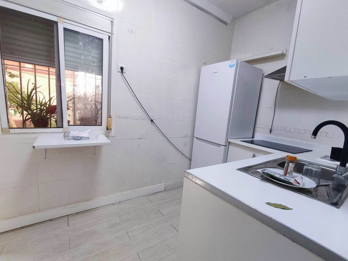 Se vende Apartamento Planta Media de 2 dormitorios en Costa Del Sol, Málaga, España