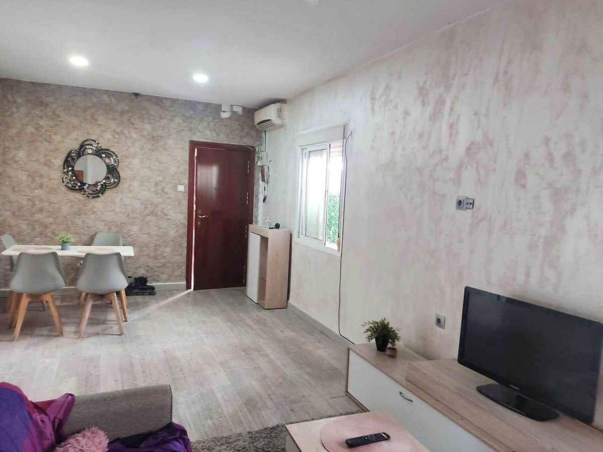 Se vende Apartamento Planta Media de 2 dormitorios en Costa Del Sol, Málaga, España