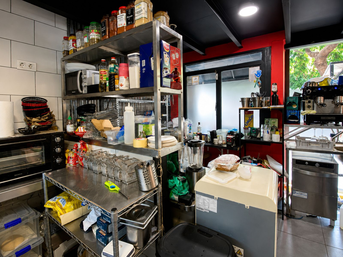 Commercial unit for sale in Estepona Costa Del Sol, Málaga, Spain