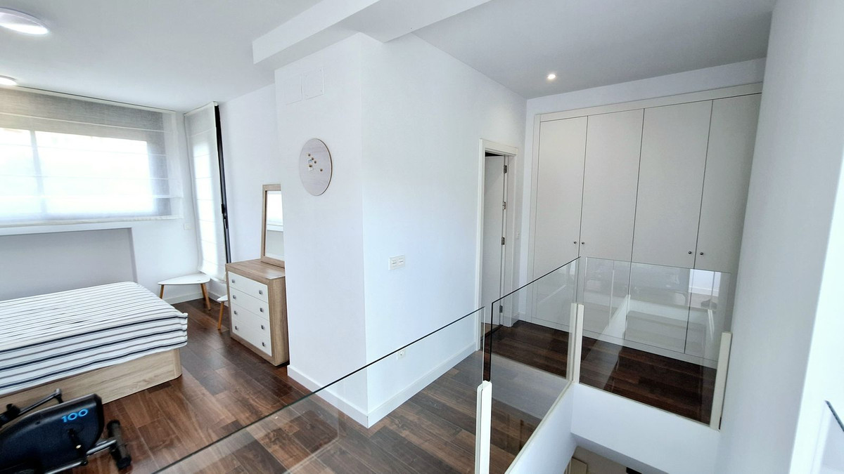 Se vende Pareada de 4 dormitorios en Costa Del Sol, Málaga, España