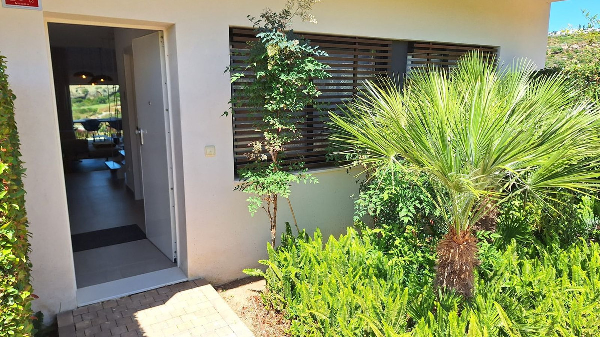 Se vende Pareada de 4 dormitorios en Costa Del Sol, Málaga, España