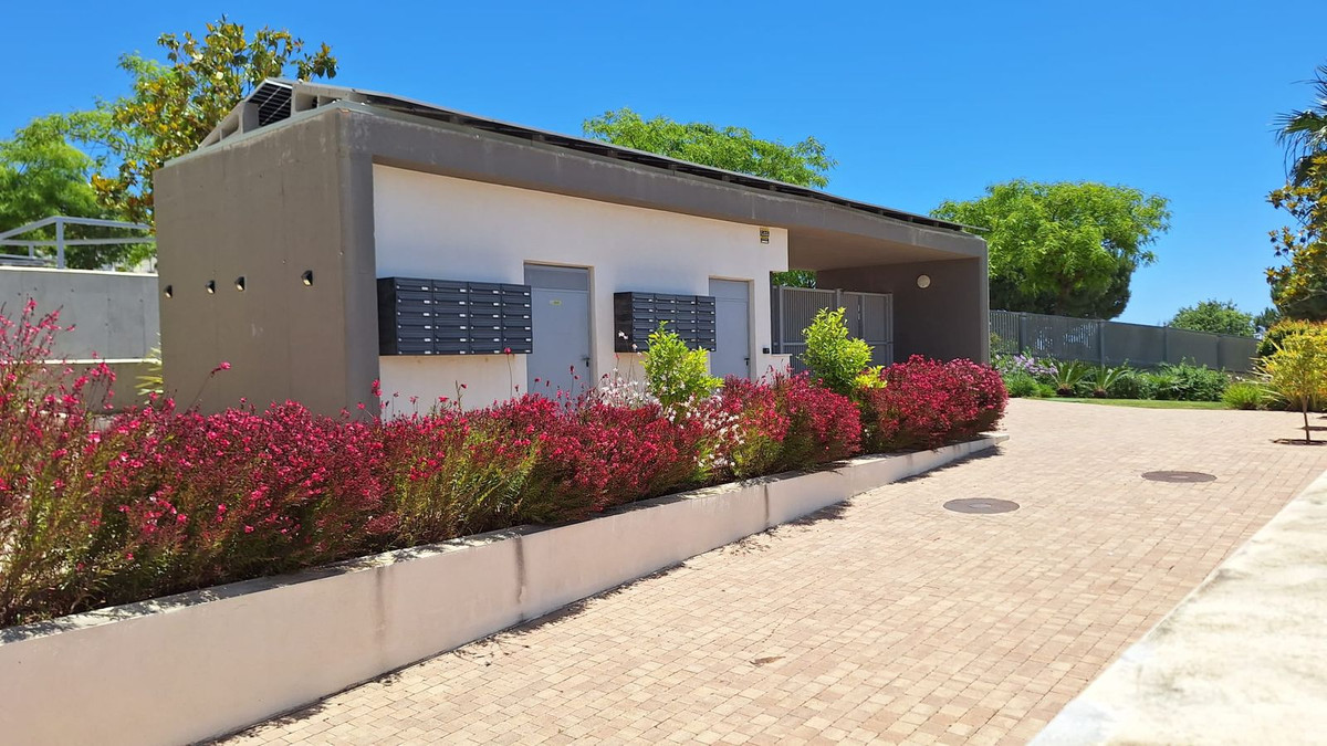 Se vende Pareada de 4 dormitorios en Costa Del Sol, Málaga, España