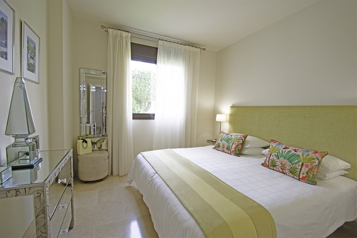 2 Bed Apartment for sale in La Alcaidesa Costa Del Sol, Cádiz, Spain