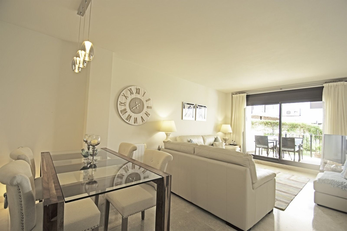2 Bed Apartment for sale in La Alcaidesa Costa Del Sol, Cádiz, Spain