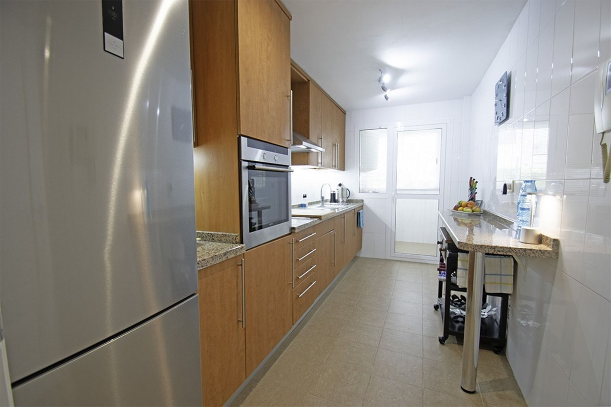 2 Bed Apartment for sale in La Alcaidesa Costa Del Sol, Cádiz, Spain