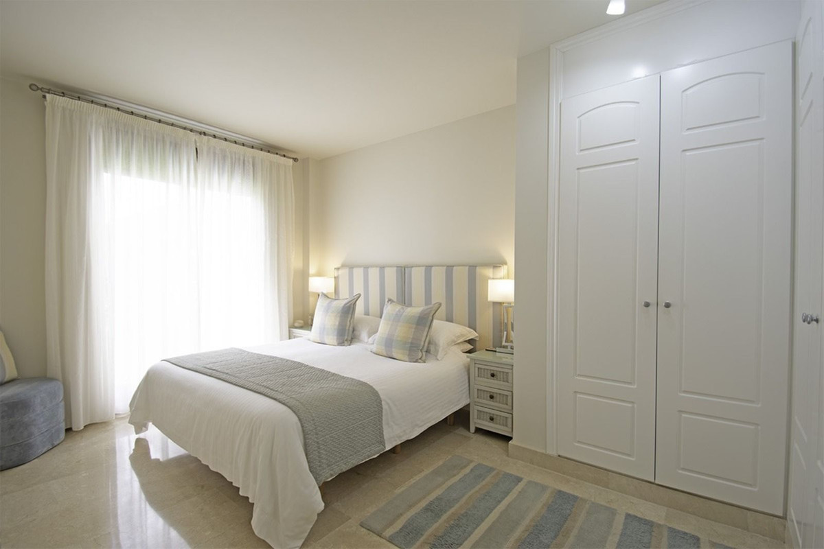 2 Bed Apartment for sale in La Alcaidesa Costa Del Sol, Cádiz, Spain