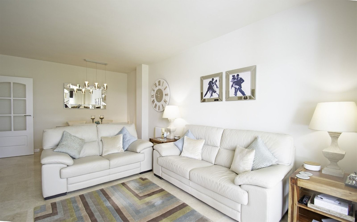 2 Bed Apartment for sale in La Alcaidesa Costa Del Sol, Cádiz, Spain