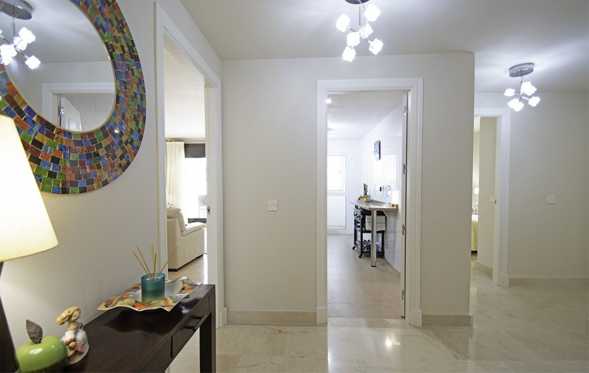 2 Bed Apartment for sale in La Alcaidesa Costa Del Sol, Cádiz, Spain