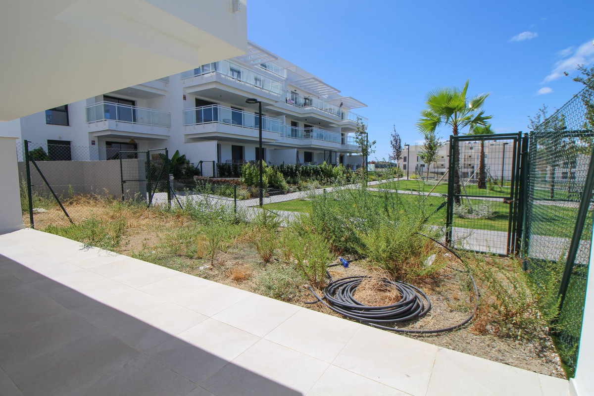 Se vende Apartamento Planta Baja de 2 dormitorios en Costa Del Sol, Málaga, España