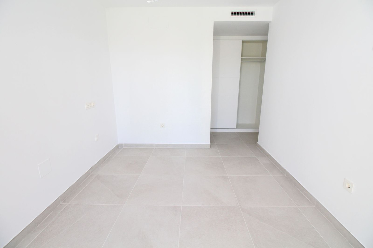 Se vende Apartamento Planta Baja de 2 dormitorios en Costa Del Sol, Málaga, España