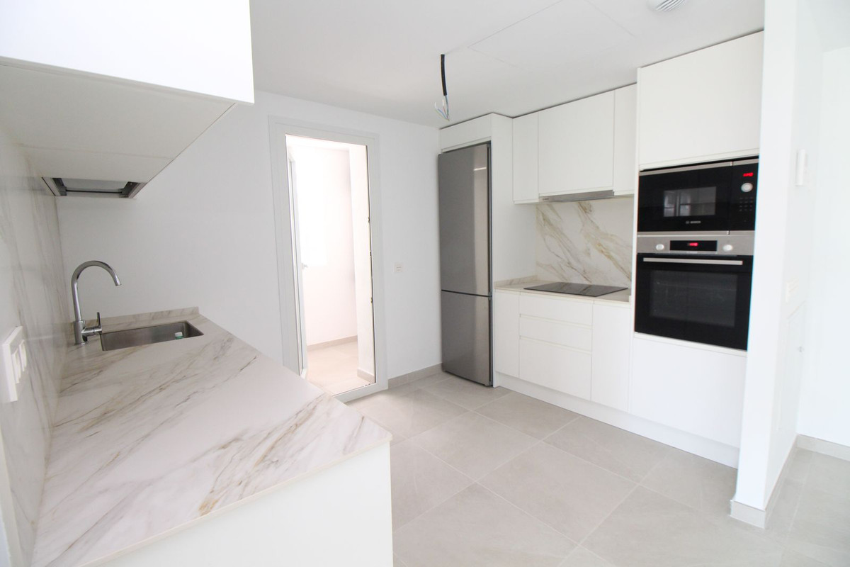 Se vende Apartamento Planta Baja de 2 dormitorios en Costa Del Sol, Málaga, España