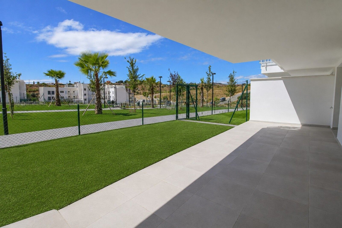 Se vende Apartamento Planta Baja de 2 dormitorios en Costa Del Sol, Málaga, España