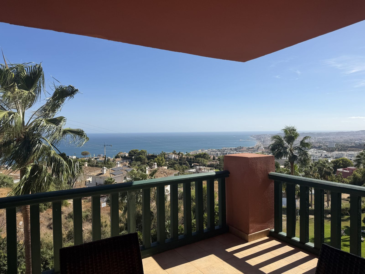 2 Bed Apartment for sale in Benalmadena Costa Del Sol, Málaga, Spain