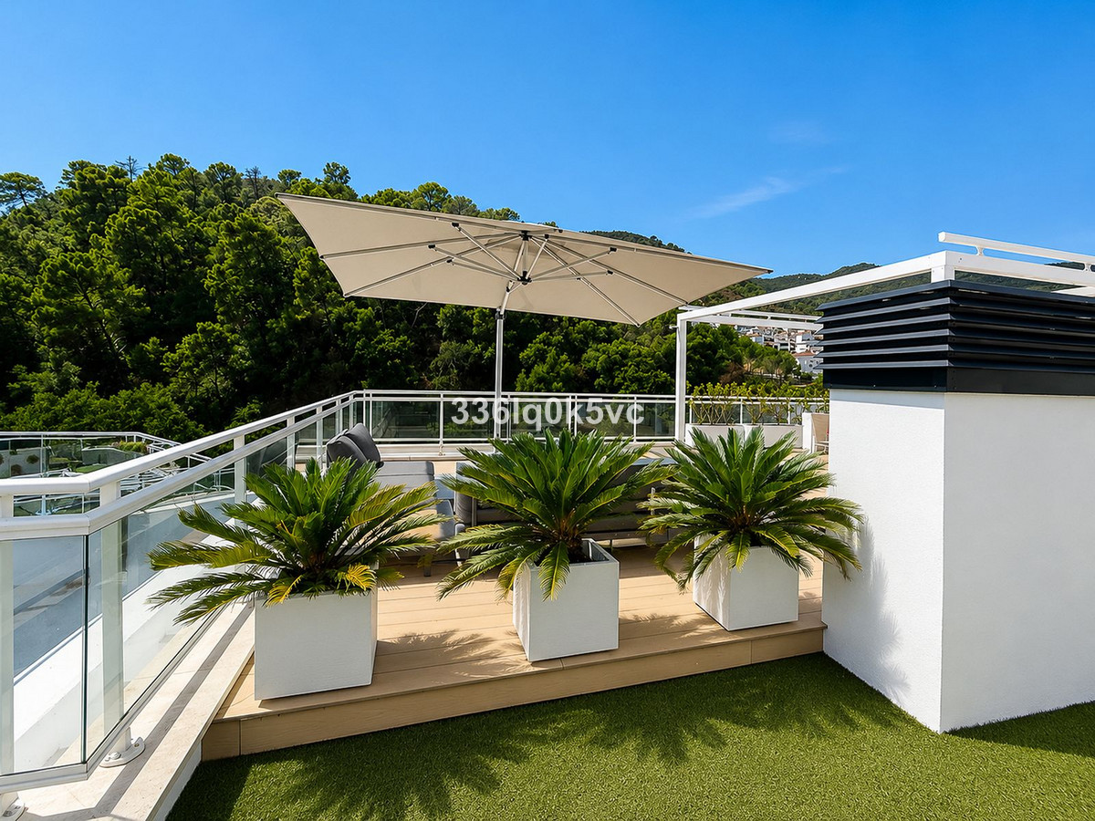 3 Bed Apartment for sale in Benahavís Costa Del Sol, Málaga, Spain