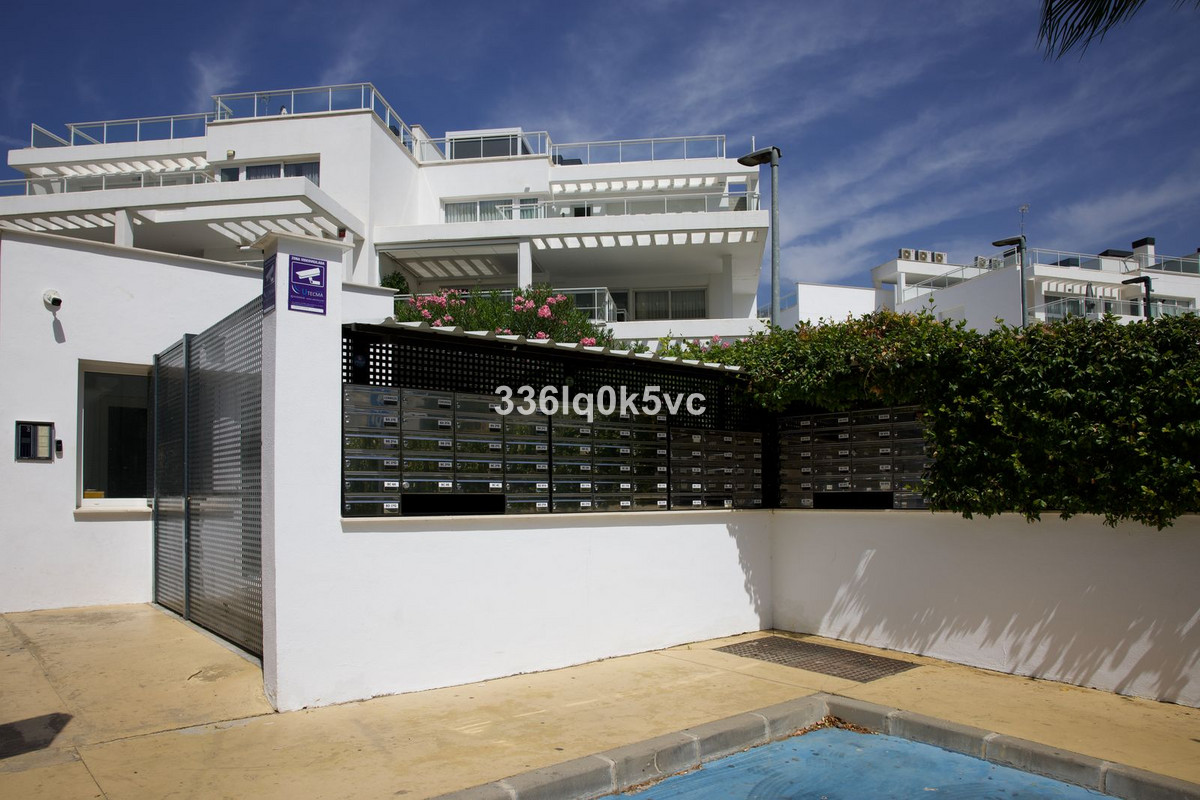 3 Bed Apartment for sale in Benahavís Costa Del Sol, Málaga, Spain