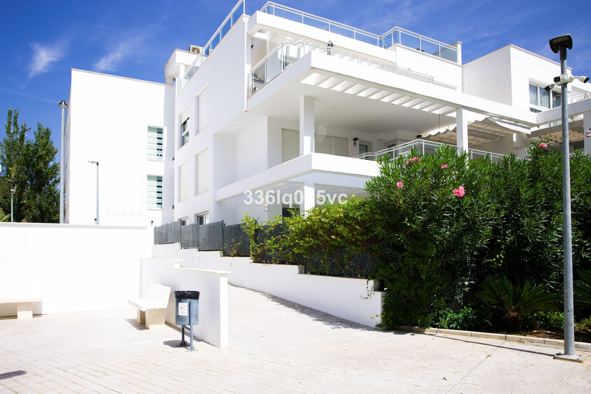 3 Bed Apartment for sale in Benahavís Costa Del Sol, Málaga, Spain