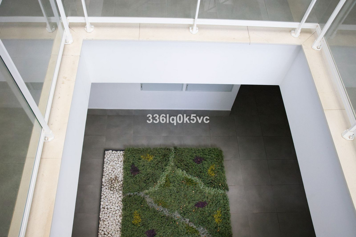 3 Bed Apartment for sale in Benahavís Costa Del Sol, Málaga, Spain