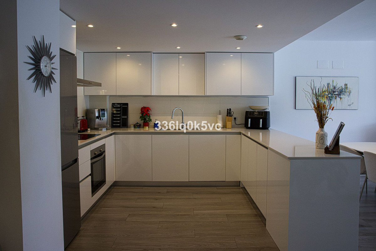 3 Bed Apartment for sale in Benahavís Costa Del Sol, Málaga, Spain