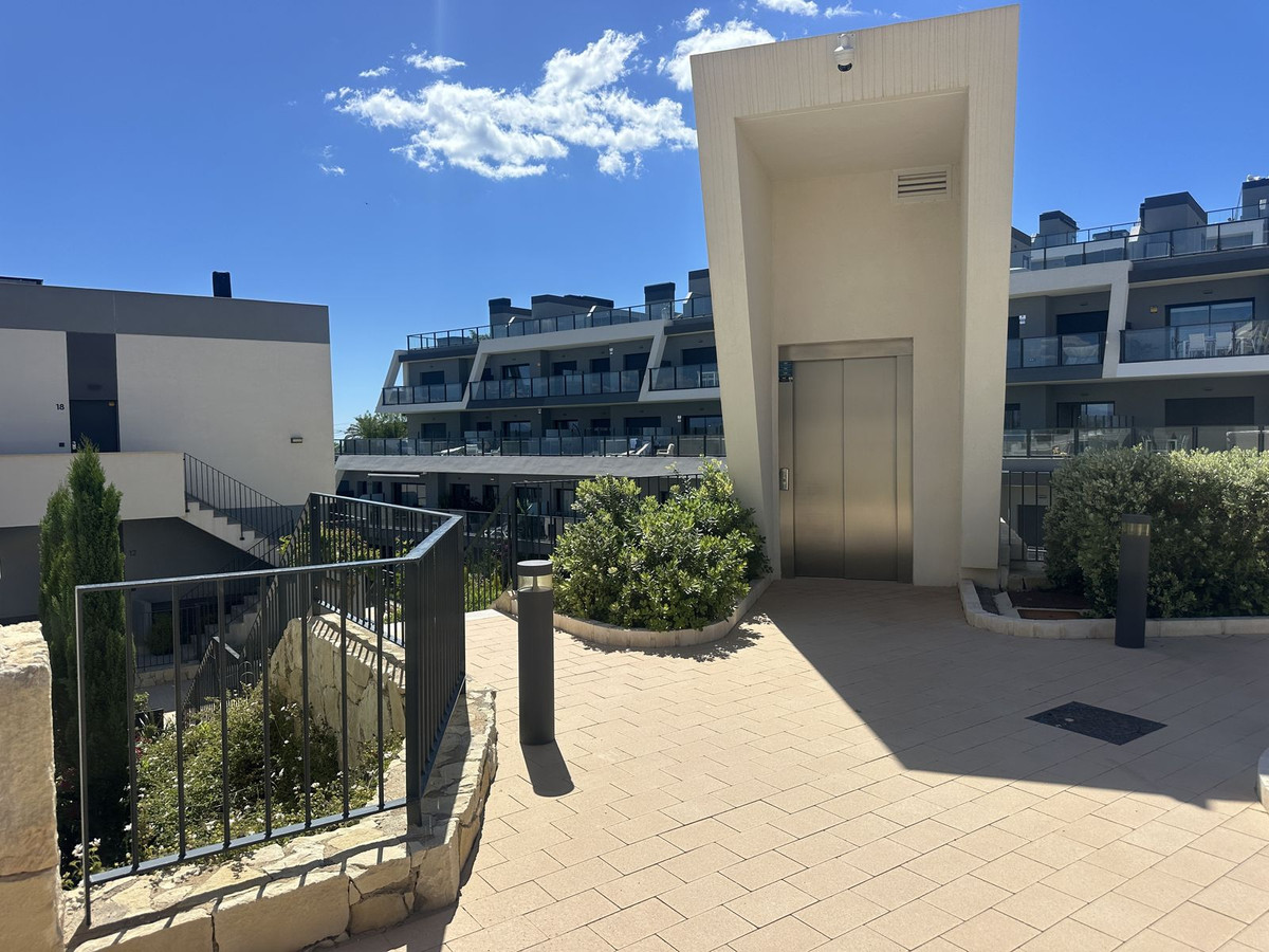 2 Bed Apartment for sale in Gran Alacant Costa Blanca, Alicante, Spain