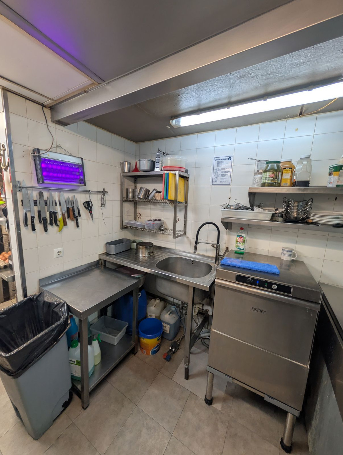 Se vende Restaurante de 2 dormitorios en Costa Del Sol, Málaga, España