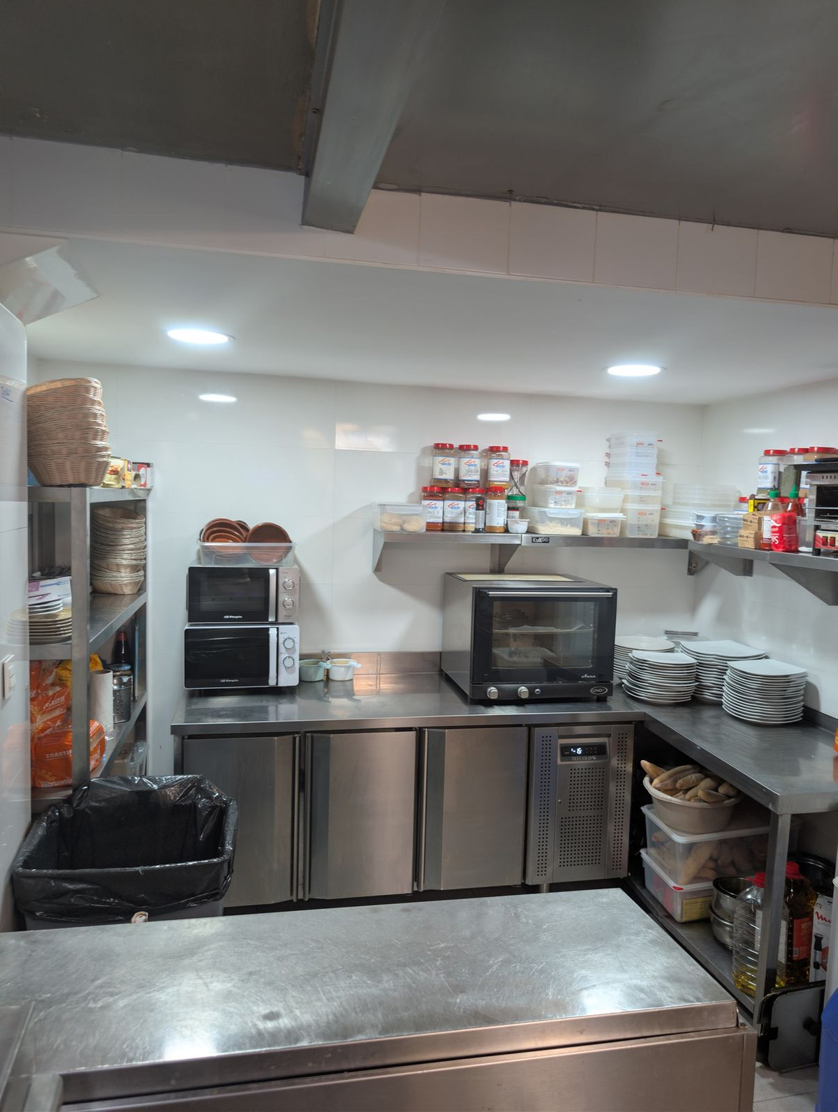 Se vende Restaurante de 2 dormitorios en Costa Del Sol, Málaga, España