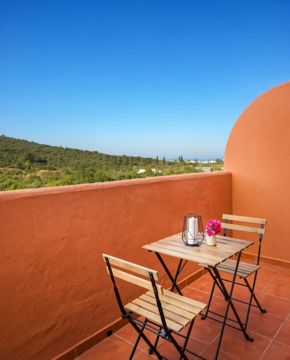 4 Bed Apartment for sale in Estepona Costa Del Sol, Málaga, Spain