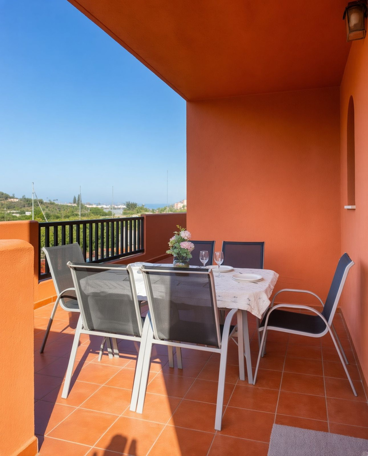 4 Bed Apartment for sale in Estepona Costa Del Sol, Málaga, Spain