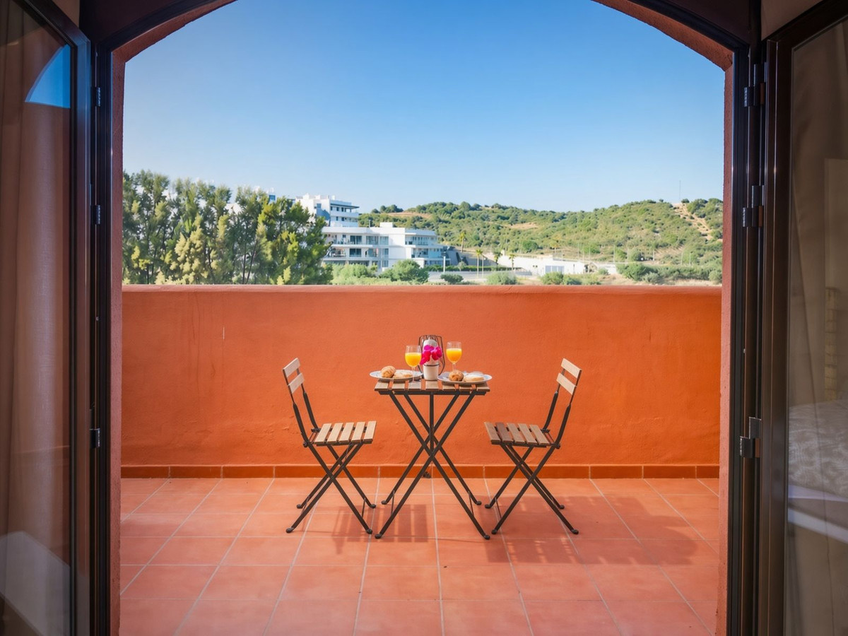 4 Bed Apartment for sale in Estepona Costa Del Sol, Málaga, Spain