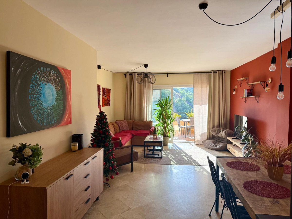 Se vende Apartamento Planta Media de 2 dormitorios en Costa Del Sol, Málaga, España