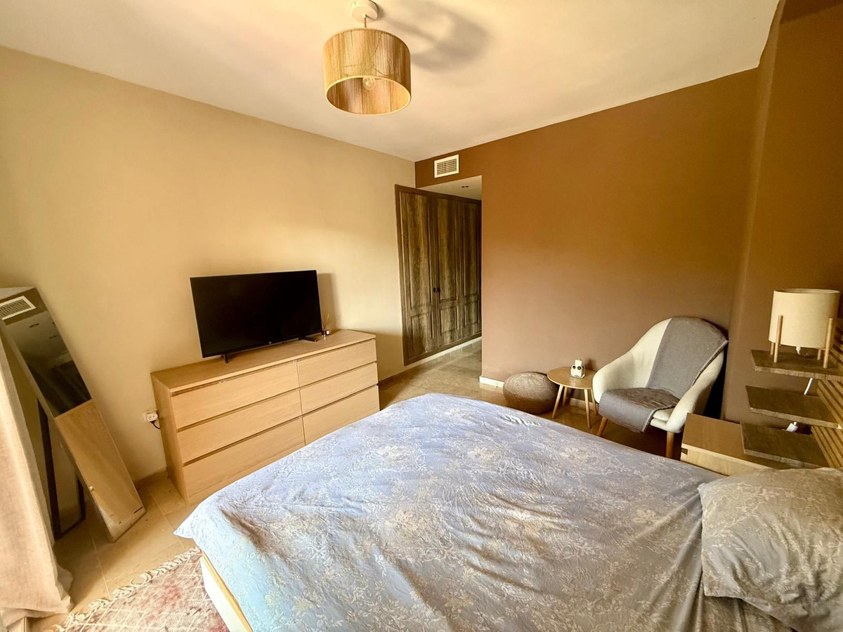 Se vende Apartamento Planta Media de 2 dormitorios en Costa Del Sol, Málaga, España