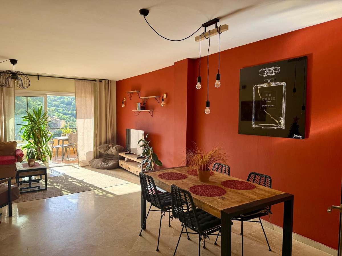 Se vende Apartamento Planta Media de 2 dormitorios en Costa Del Sol, Málaga, España