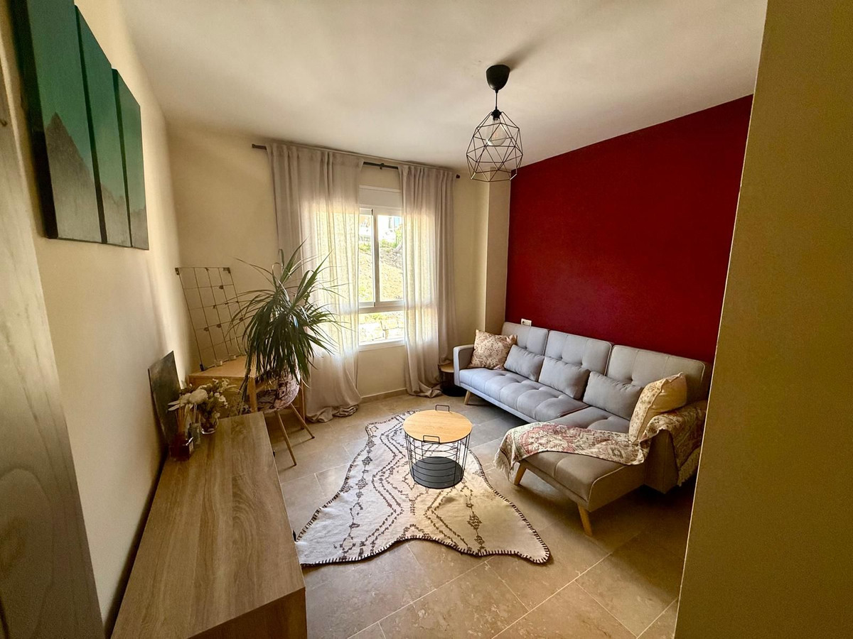 Se vende Apartamento Planta Media de 2 dormitorios en Costa Del Sol, Málaga, España
