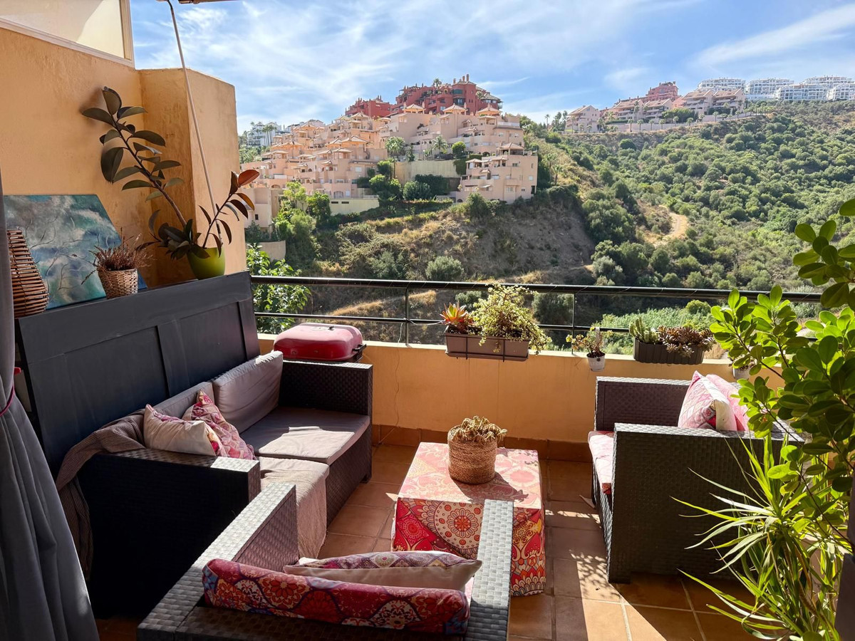 Se vende Apartamento Planta Media de 2 dormitorios en Costa Del Sol, Málaga, España