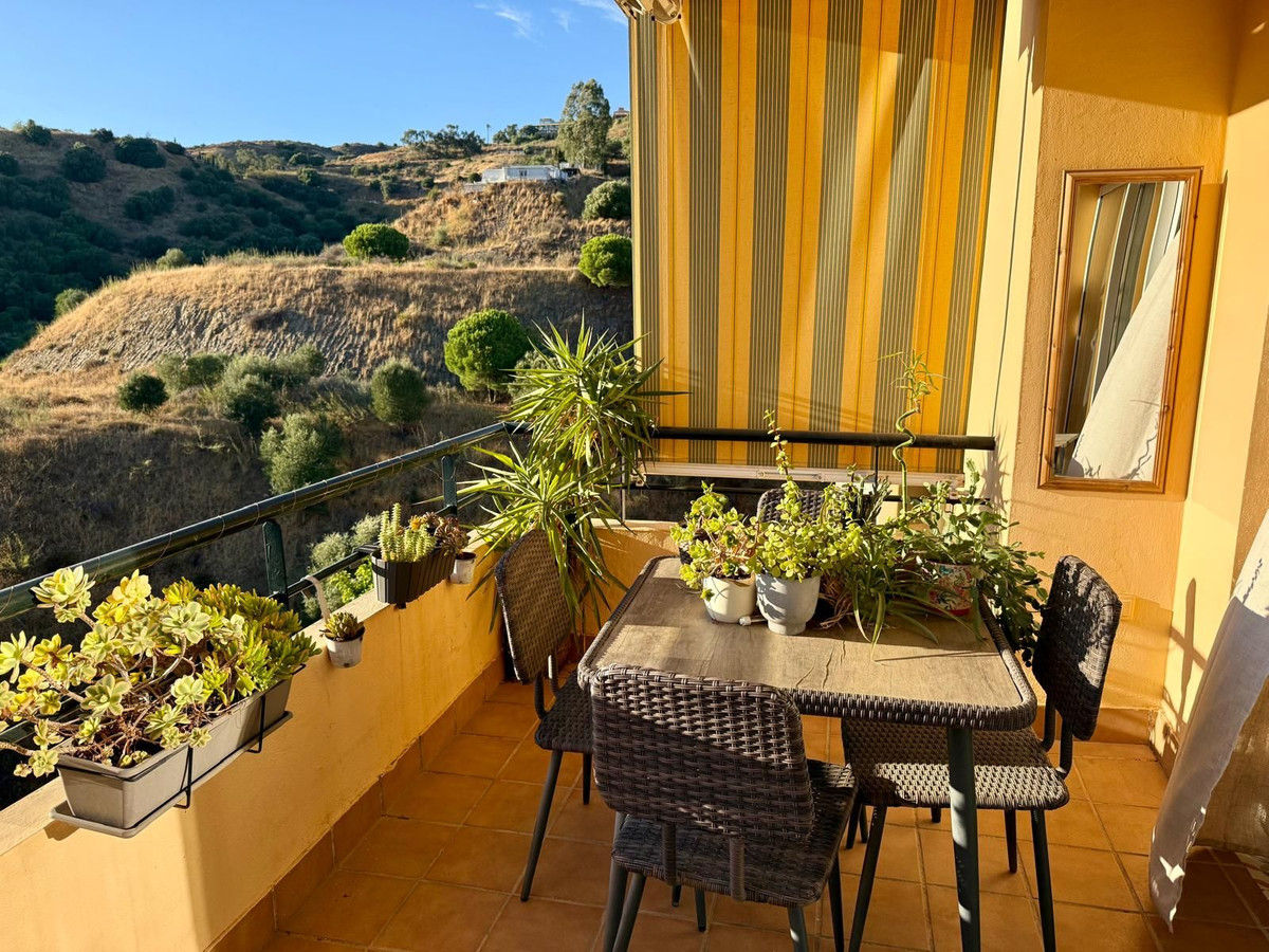 Se vende Apartamento Planta Media de 2 dormitorios en Costa Del Sol, Málaga, España
