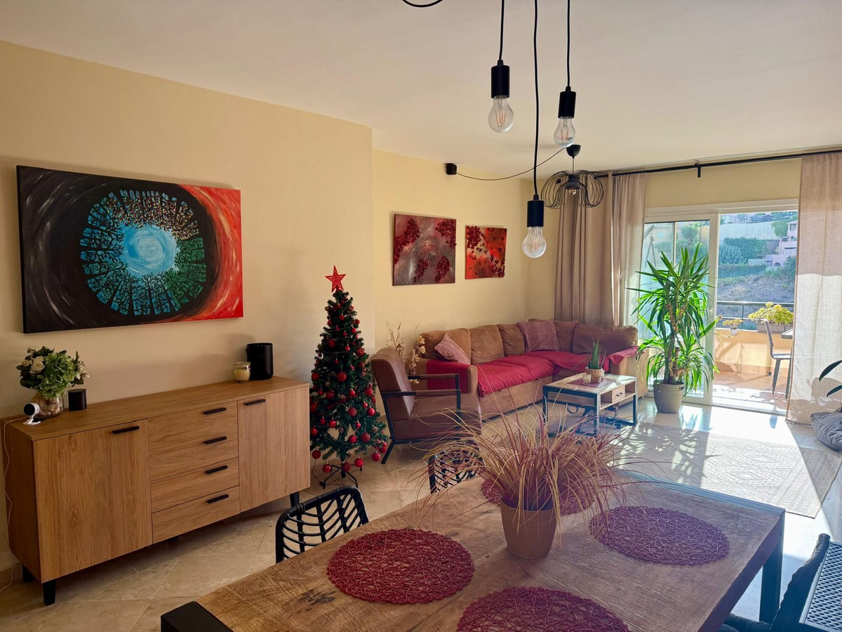 Se vende Apartamento Planta Media de 2 dormitorios en Costa Del Sol, Málaga, España