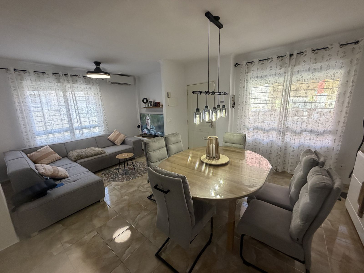 Se vende Pareada de 3 dormitorios en Costa Blanca, Alicante, España