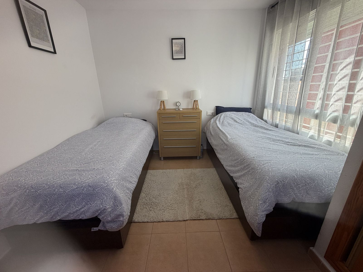 Se vende Pareada de 3 dormitorios en Costa Blanca, Alicante, España