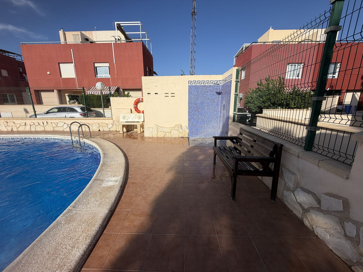 Se vende Pareada de 3 dormitorios en Costa Blanca, Alicante, España