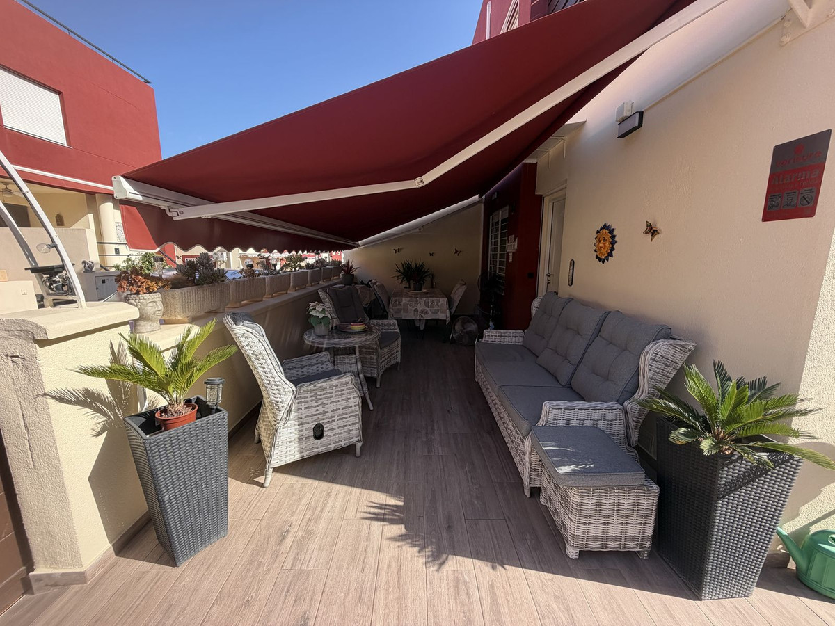 Se vende Pareada de 3 dormitorios en Costa Blanca, Alicante, España