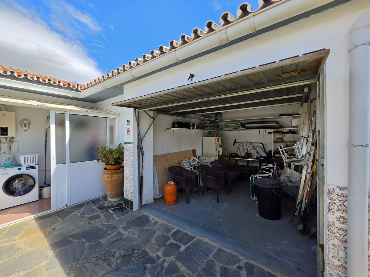 Se vende Villa - Chalet de 2 dormitorios en Costa Del Sol, Málaga, España