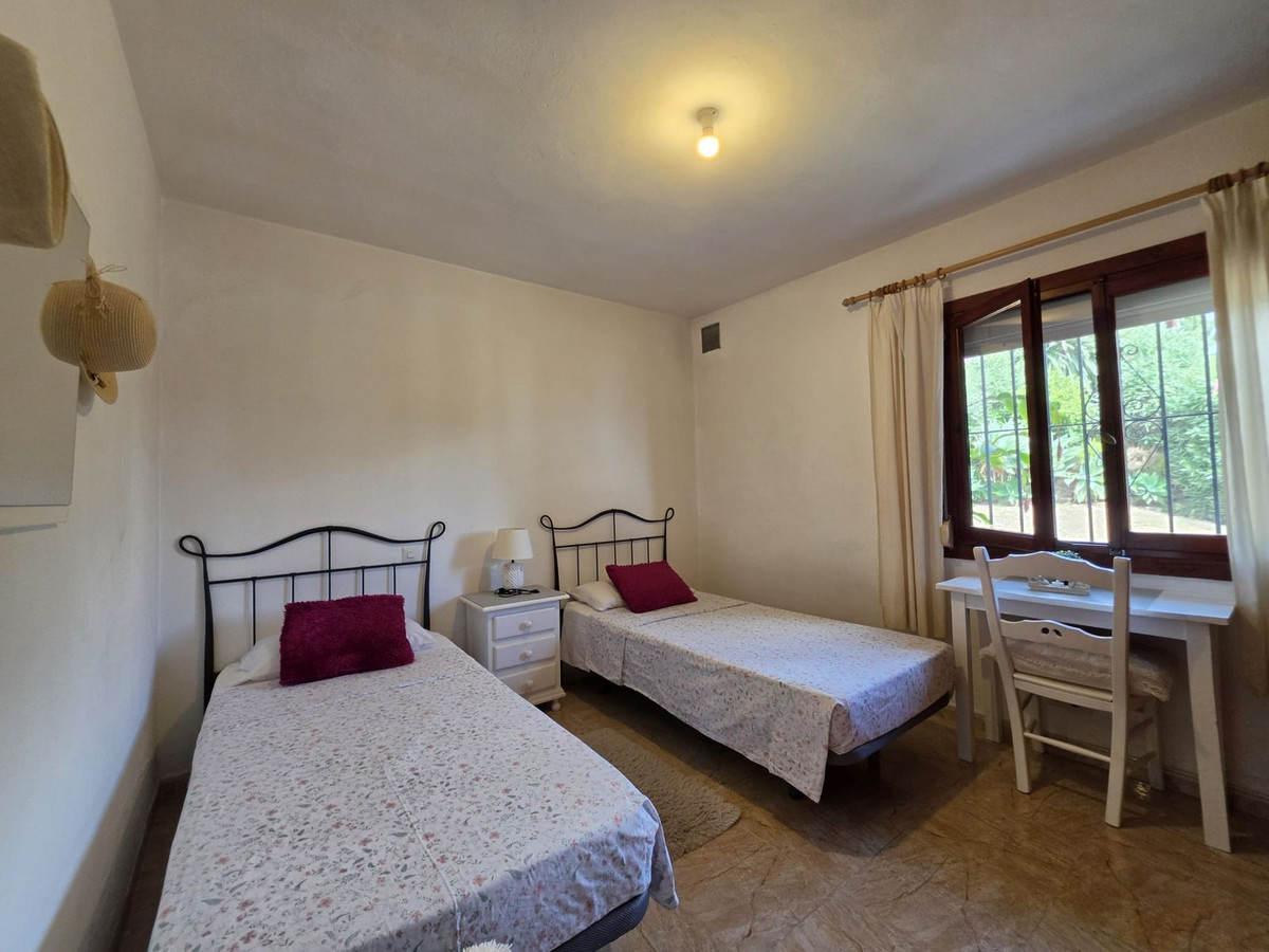 Se vende Villa - Chalet de 2 dormitorios en Costa Del Sol, Málaga, España