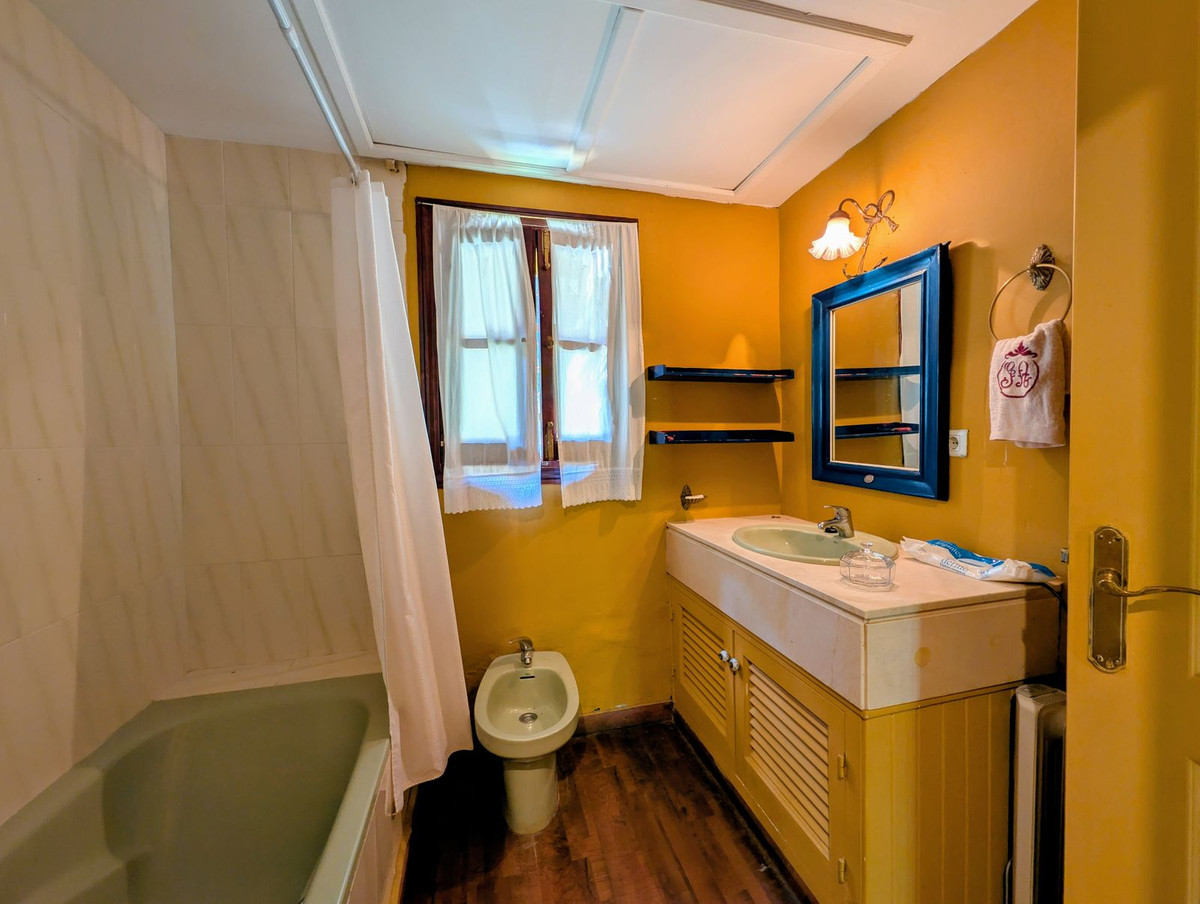 Se vende Villa - Chalet de 2 dormitorios en Costa Del Sol, Málaga, España