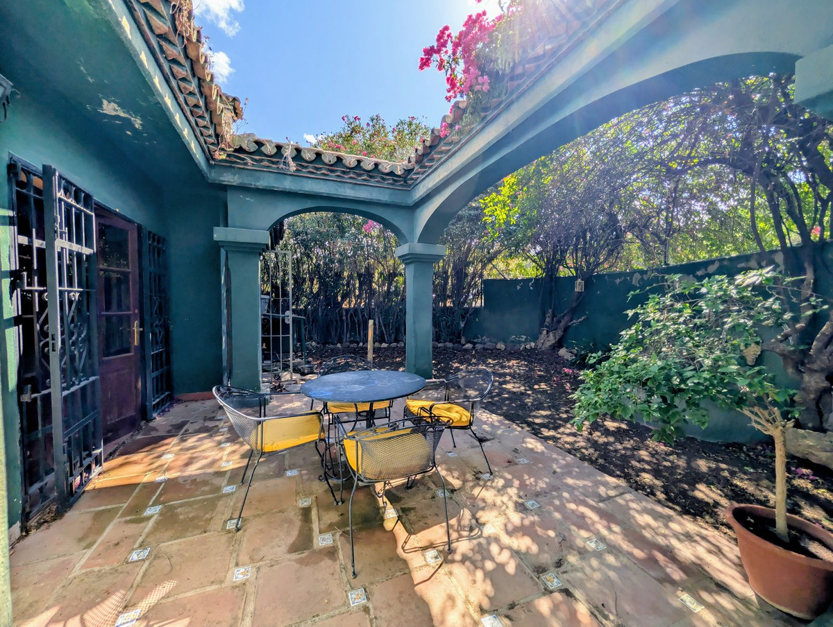 Se vende Villa - Chalet de 2 dormitorios en Costa Del Sol, Málaga, España