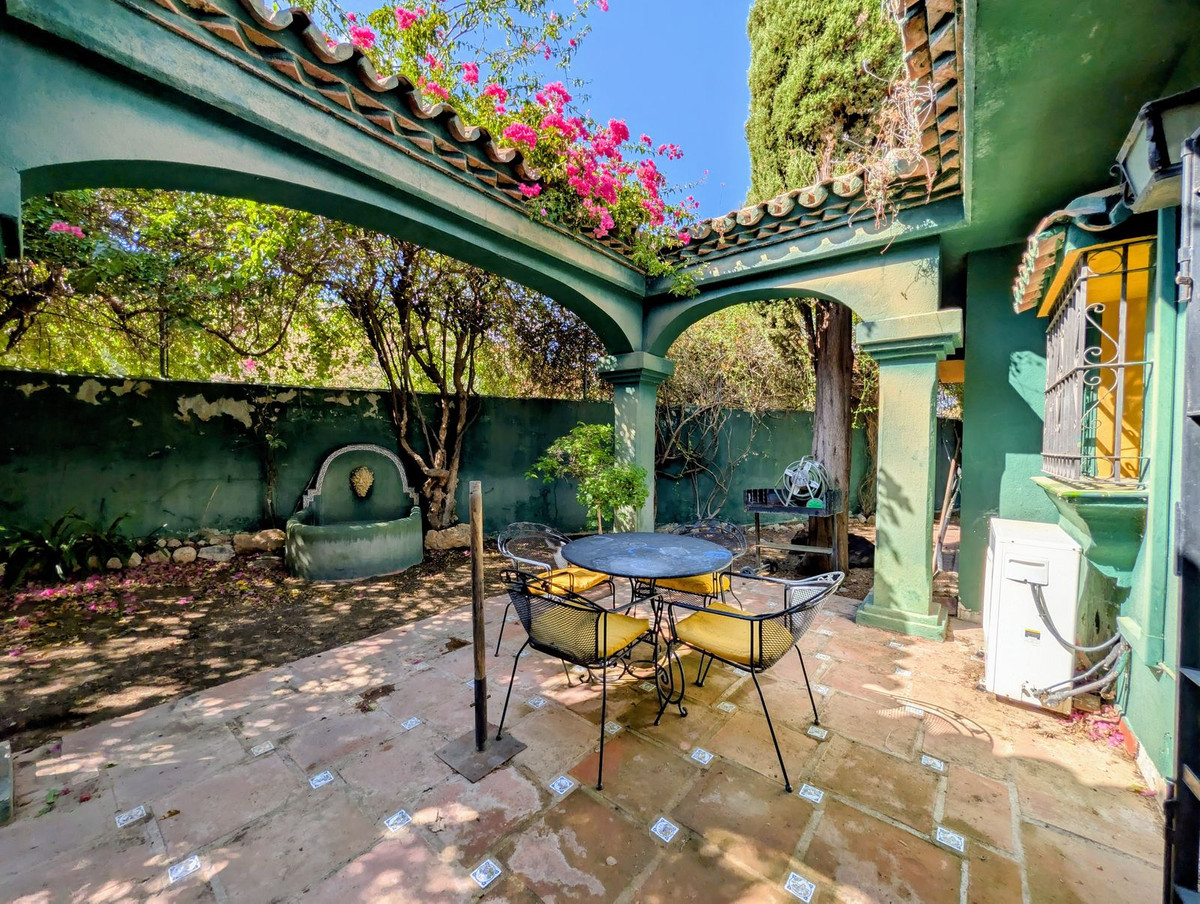 Se vende Villa - Chalet de 2 dormitorios en Costa Del Sol, Málaga, España