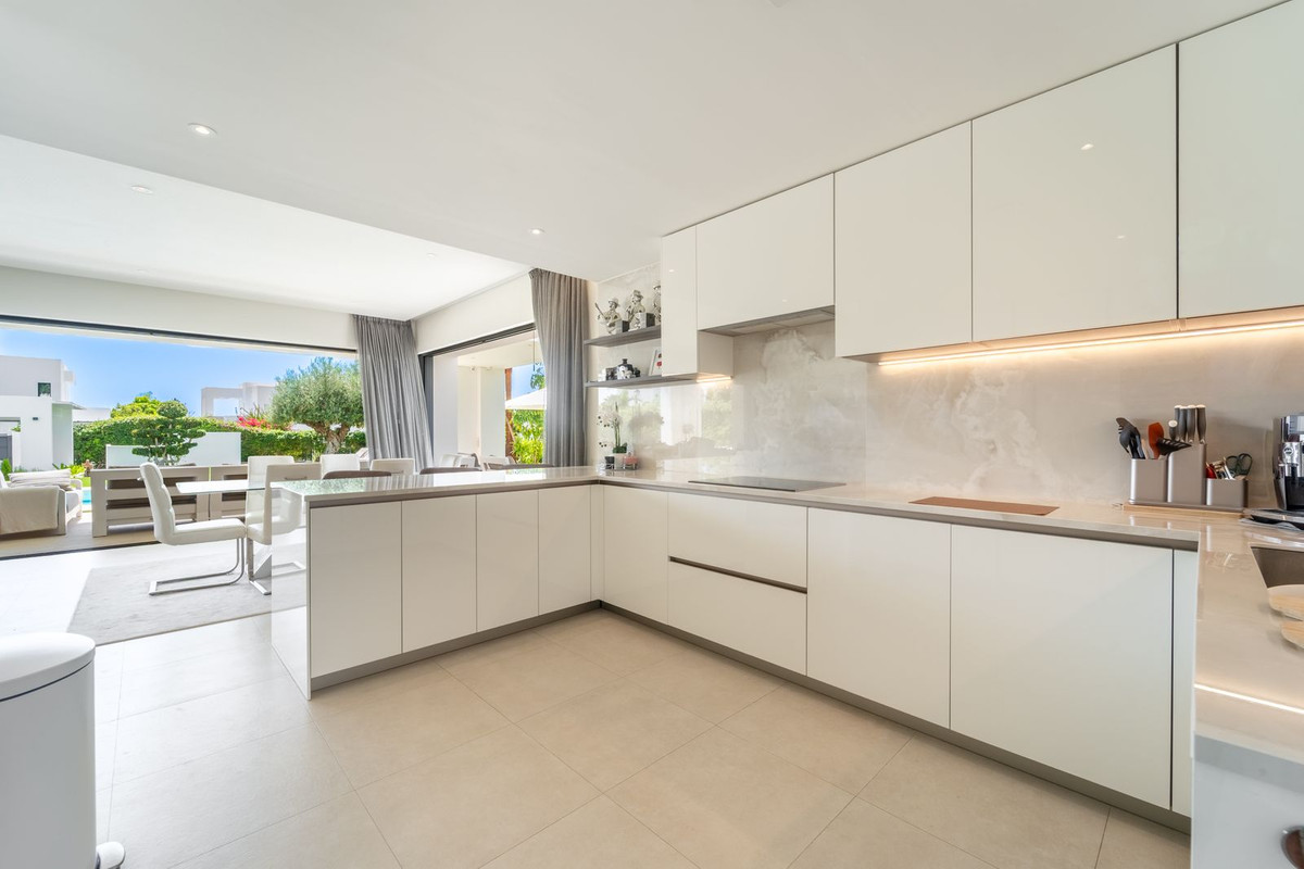 6 Bed Townhouse for sale in La Cala Golf Costa Del Sol, Málaga, Spain