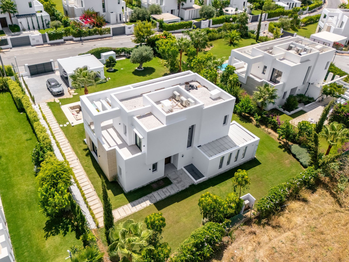 6 Bed Townhouse for sale in La Cala Golf Costa Del Sol, Málaga, Spain