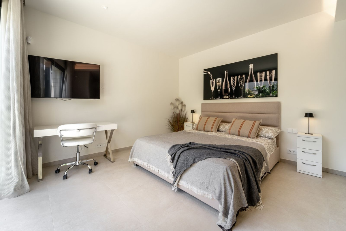 6 Bed Townhouse for sale in La Cala Golf Costa Del Sol, Málaga, Spain
