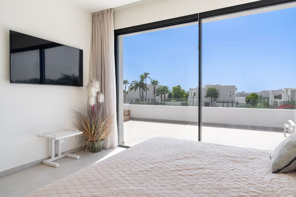 6 Bed Townhouse for sale in La Cala Golf Costa Del Sol, Málaga, Spain