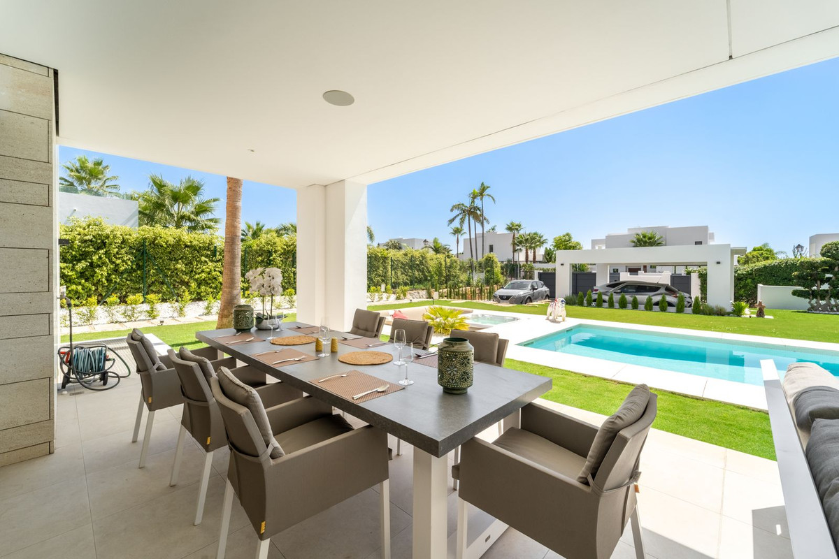 6 Bed Townhouse for sale in La Cala Golf Costa Del Sol, Málaga, Spain